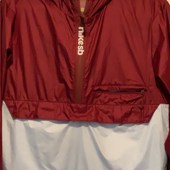 Nike SB Maroon and White Hooded Windbreaker Jacket - Picture 2 of 3